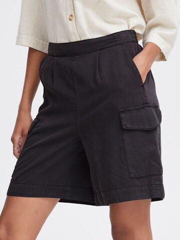 Loosefit Pantaloni cargo ' Luma ' di b.young in nero