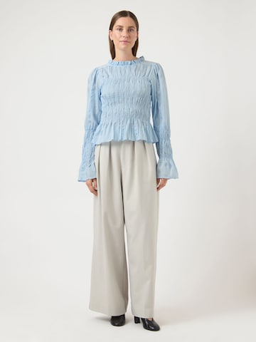 Chemisier 'YASRava Smok' YAS en bleu