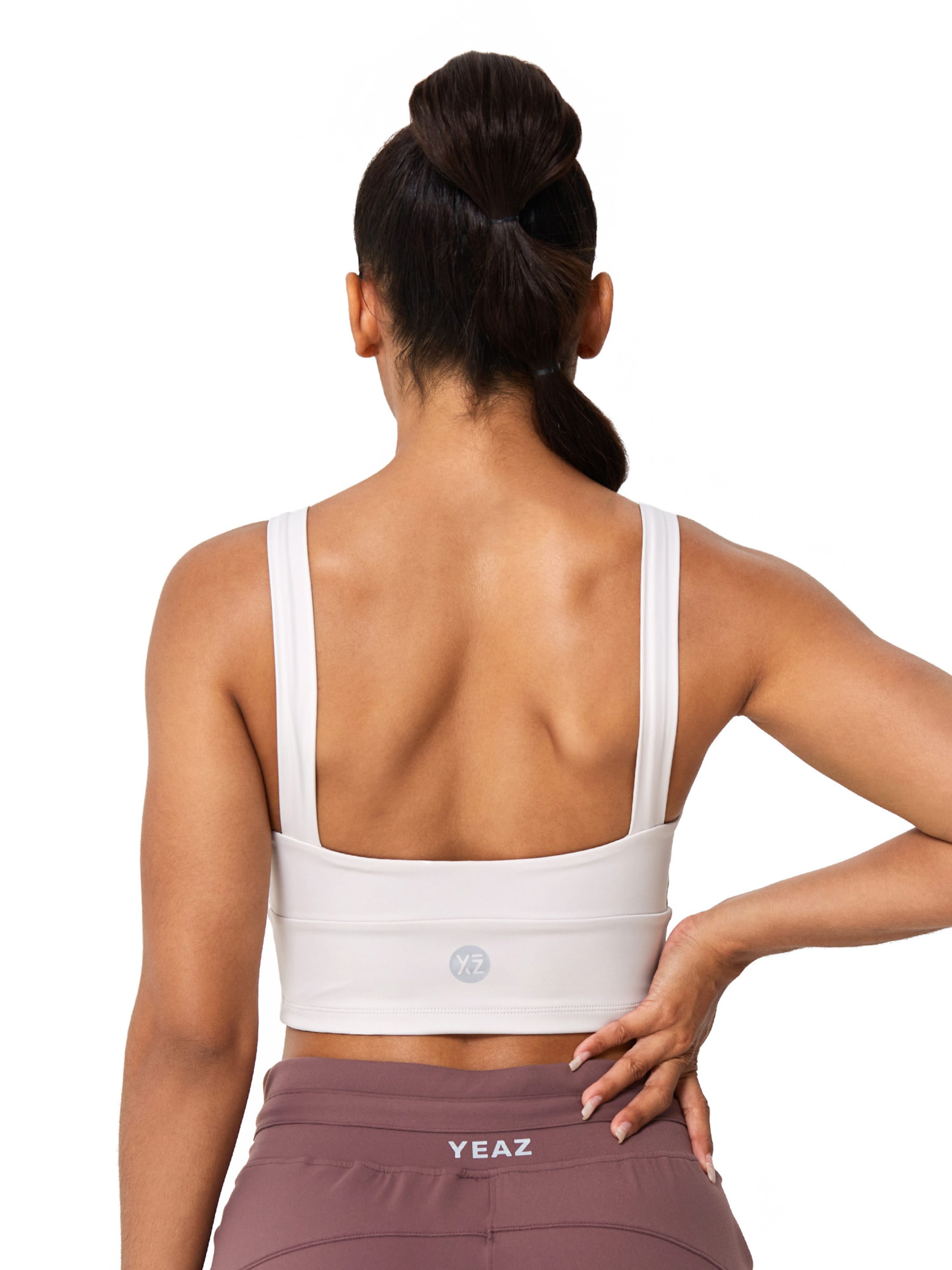 YEAZ Õlapaelteta topp Spordirinnahoidja 'Real Babe', värv valge