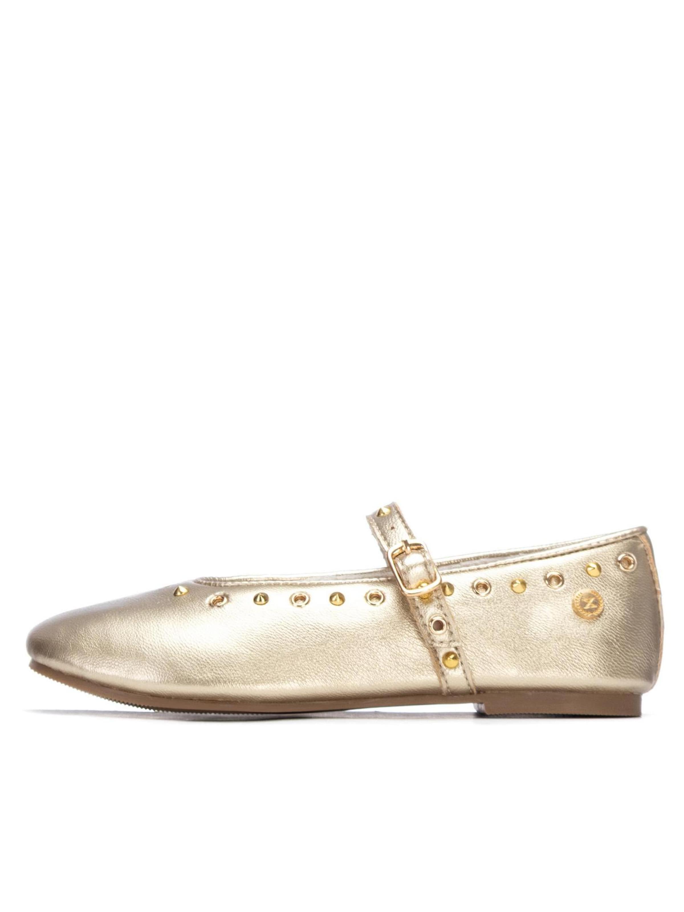 Xti Ballet Flats in Gold