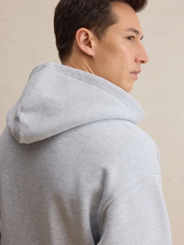 DAN FOX APPAREL Кофта на молнии 'Fabian' в Серый