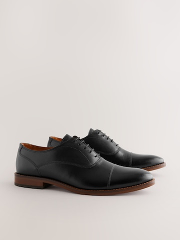 Next - Sapato com atacadores em preto