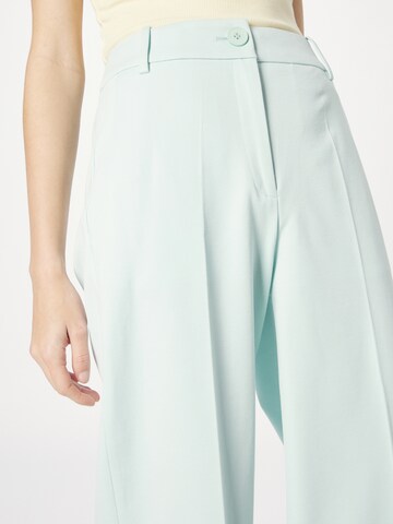 ESPRIT Loose fit Pleated Pants in Green