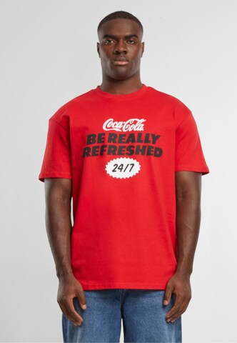 T-Shirt 'Coca Cola Refreshed' Merchcode en rouge