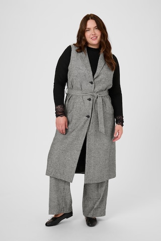 Gilet 'KCThilla' KAFFE CURVE en gris