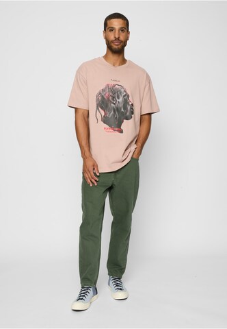 T-Shirt 'Flying High' Mister Tee en rose