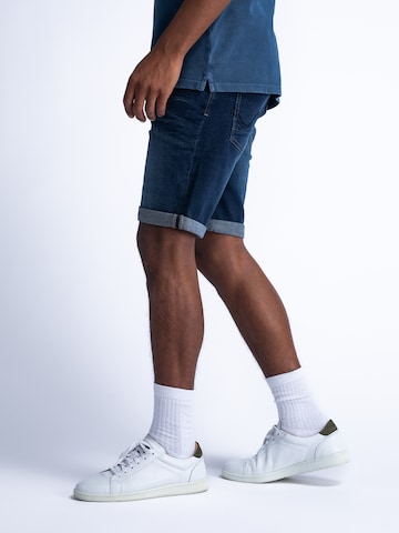 Petrol Industries Regular Shorts in Blau