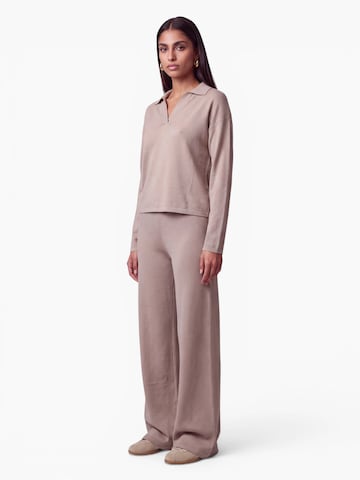 Wide leg Pantaloni de la AMALY pe bej
