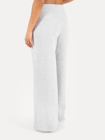 Loosefit Pantalon ' Sylva ' Smilodox en gris