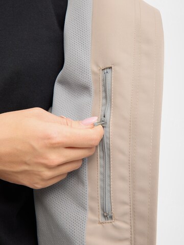 Derbe Raincoat 'Phoeby' in Beige