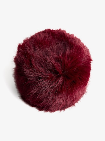 Bershka Beanie in Red