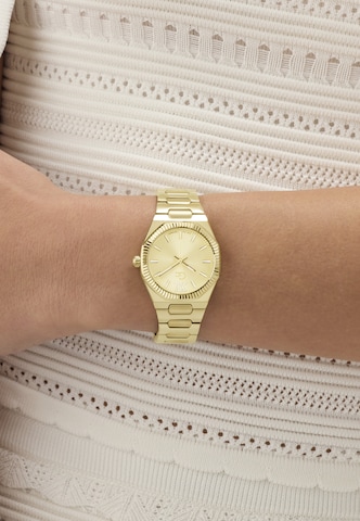 Gc Analog watch in Gold