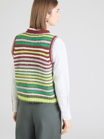 TOPSHOP Mellény 'SCARO' - barna