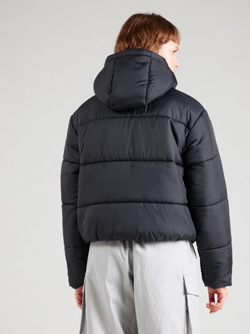Nike Sportswear Зимно яке 'CLSC' в черно