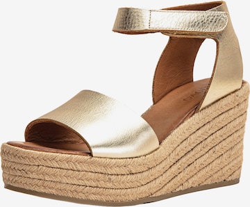 INUOVO Sandals in Gold: front