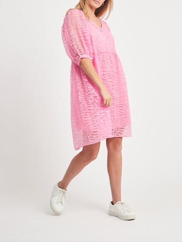 VILA Dress in Pink