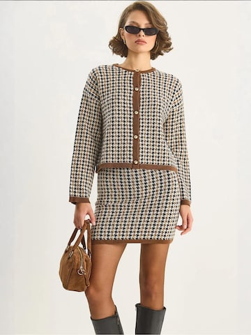 Costume Bianco Lucci en marron : devant