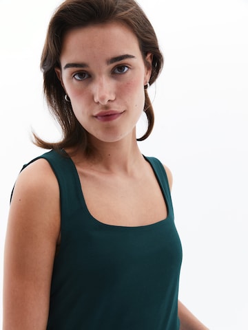 Haut OXXO en vert