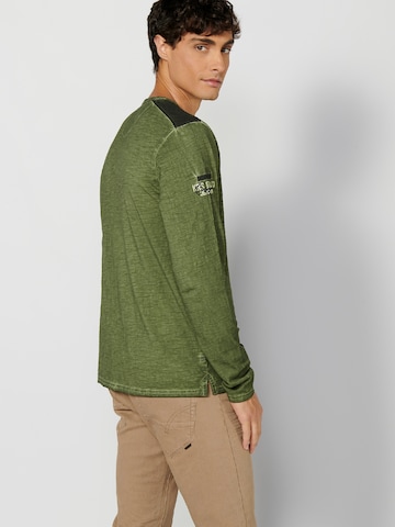 KOROSHI Shirt in Grün