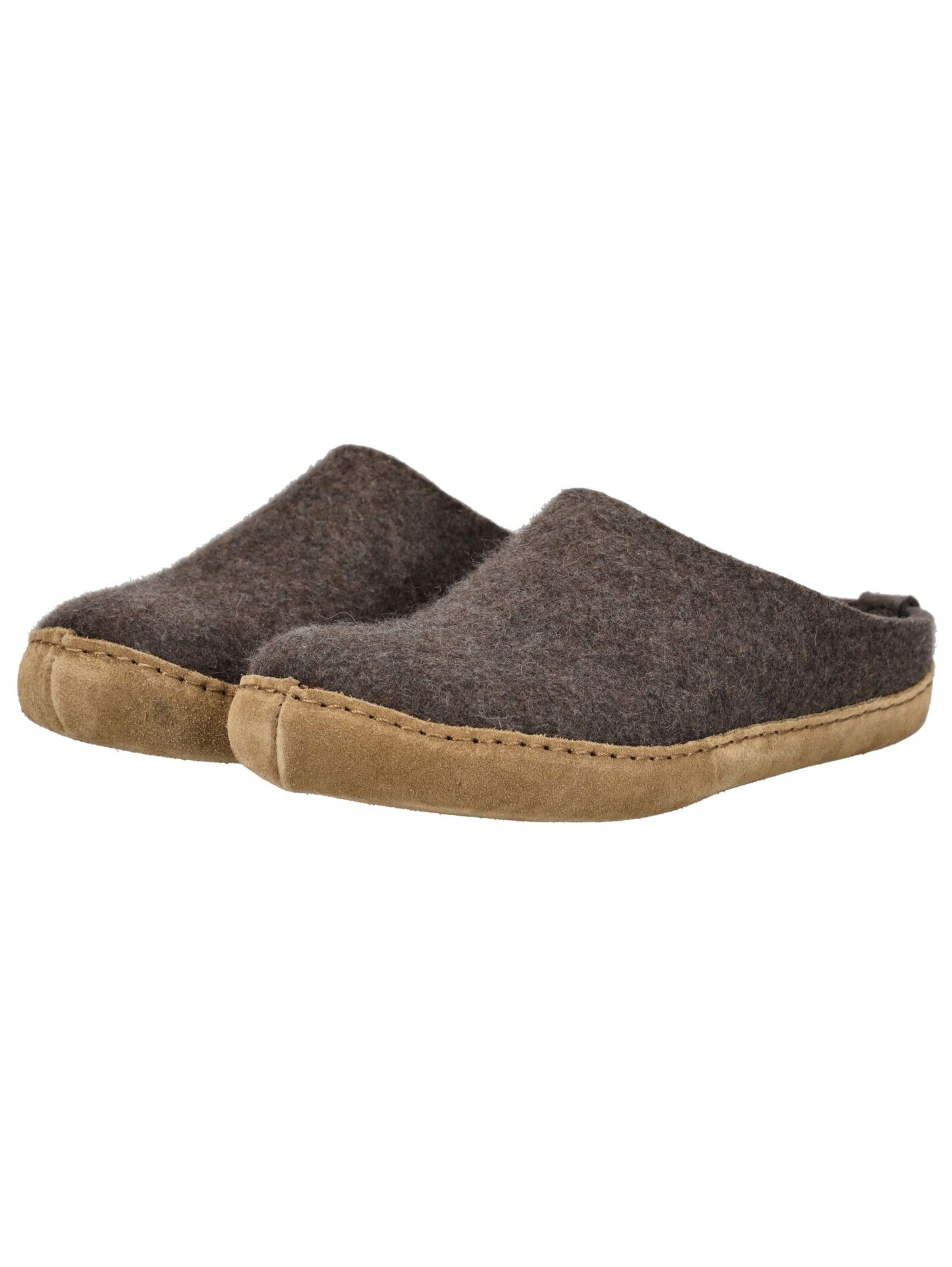 HAFLINGER Slippers in Brown