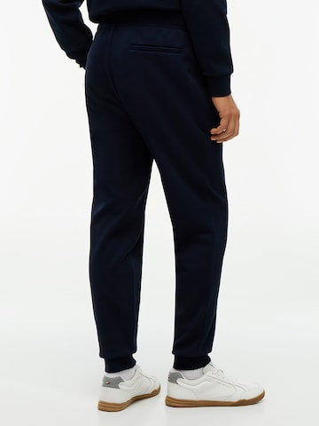 TOMMY HILFIGER Regular Hose in Blau