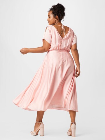 SWING Curve Коктейльное платье в Ярко-розовый