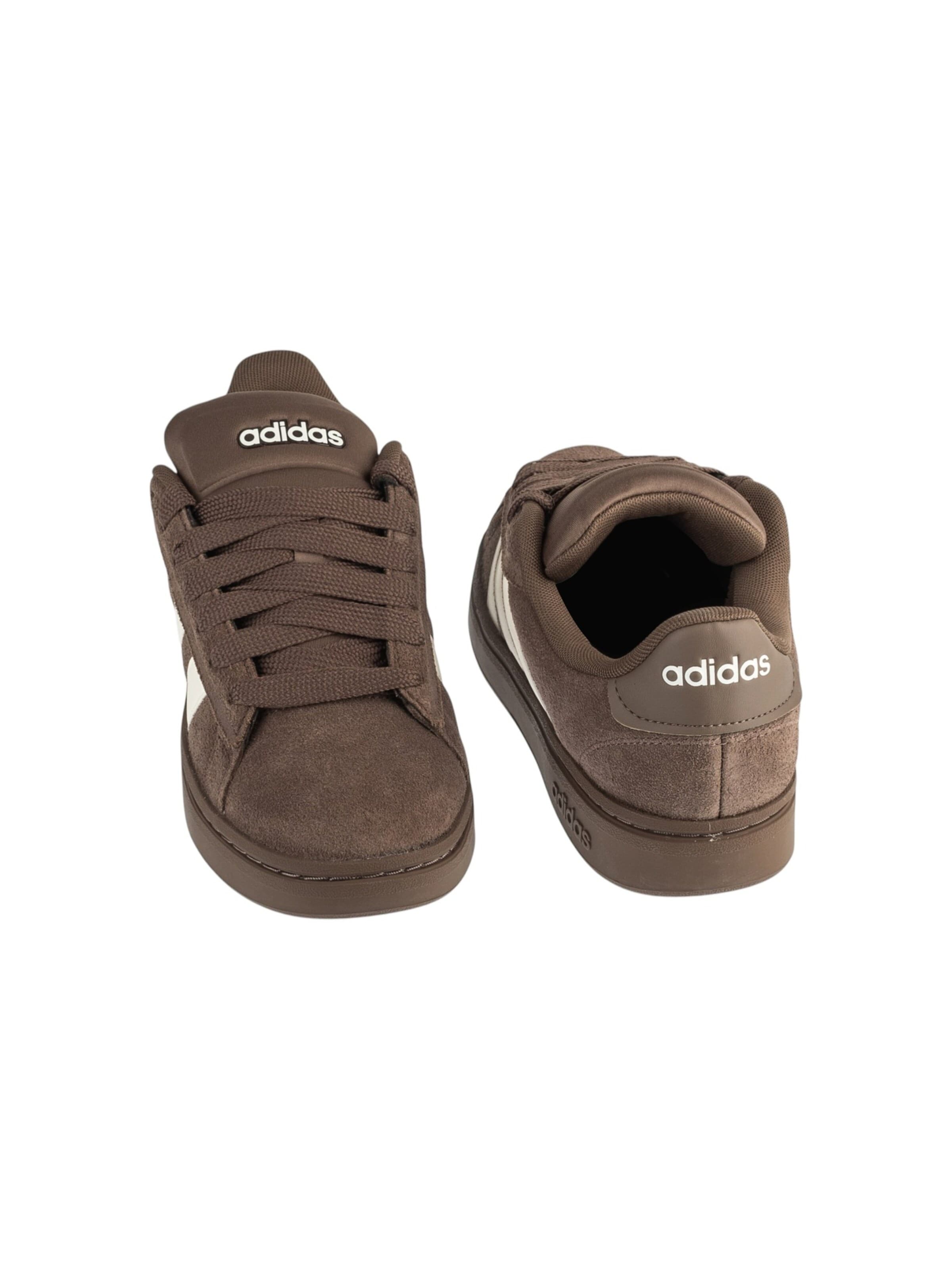 ADIDAS PERFORMANCE Sneaker low 'Grand Court Alpha OSS'‌‌‌‌‌‌‌ in Braun