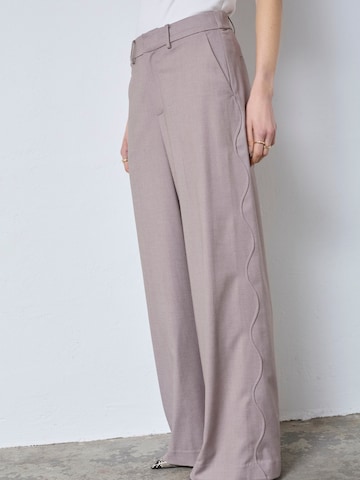 regular Pantaloni ' MattyCC ' di co'couture in marrone: frontale