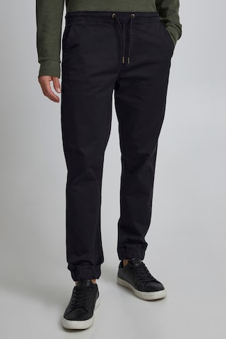 BLEND Tapered Pants in Black: front