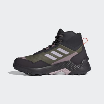 Botine 'Eastrail 2.0' de la ADIDAS TERREX pe verde
