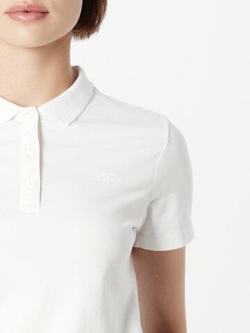 4F - Camiseta funcional en blanco