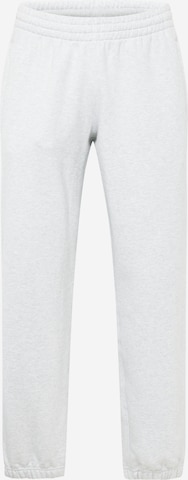 Pantalon 'Premium Essentials' ADIDAS ORIGINALS en gris : devant