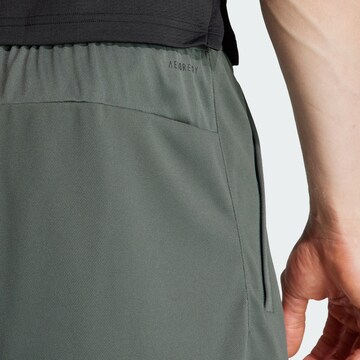 Regular Pantalon de sport 'Essentials' ADIDAS PERFORMANCE en vert