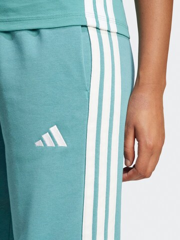 ADIDAS SPORTSWEAR Tapered Παντελόνι φόρμας 'Essentials' σε πράσινο