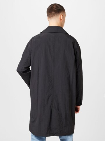 WEEKDAY Between-seasons coat 'Matty' in Black