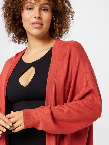 Cardigan 'BLUME' Fransa Curve en rouge