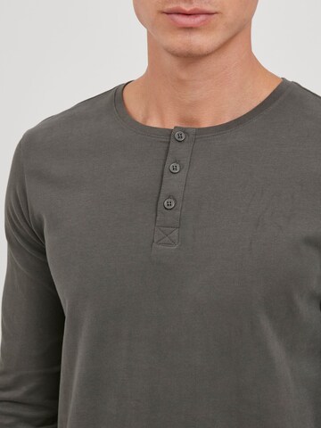 !Solid - Sudadera en gris