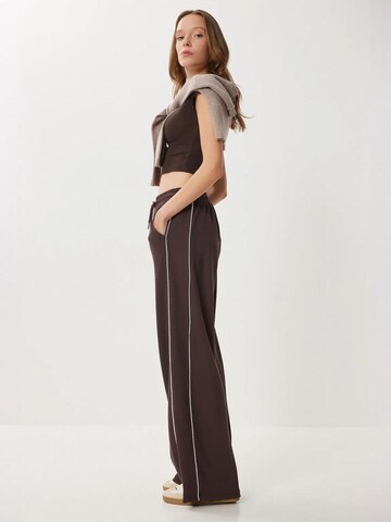 Happiness İstanbul Skinny Sporthose 'Jogginghose'‌‌‌‌‌‌‌‌‌‌ in Braun