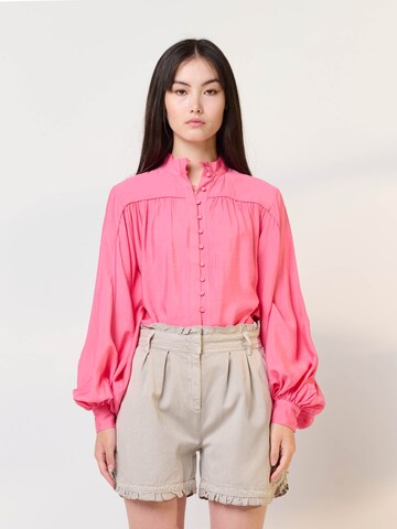 BRUUNS BAZAAR - Blusa 'Rosebay' en rosa: frente