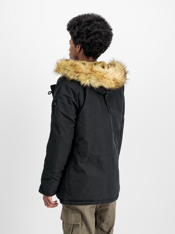 ALPHA INDUSTRIES Vinterparkas 'Explorer' i svart