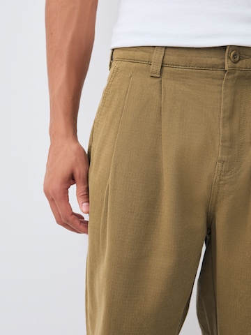 Next Loosefit Hose in Grau