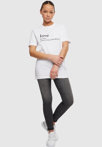 T-Shirt 'Love Definition' Mister Tee en blanc