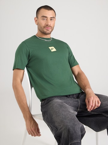 Nike Sportswear Koszulka w kolorze zielony: przód