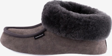 SHEPHERD Slippers 'Moa' in Black: front