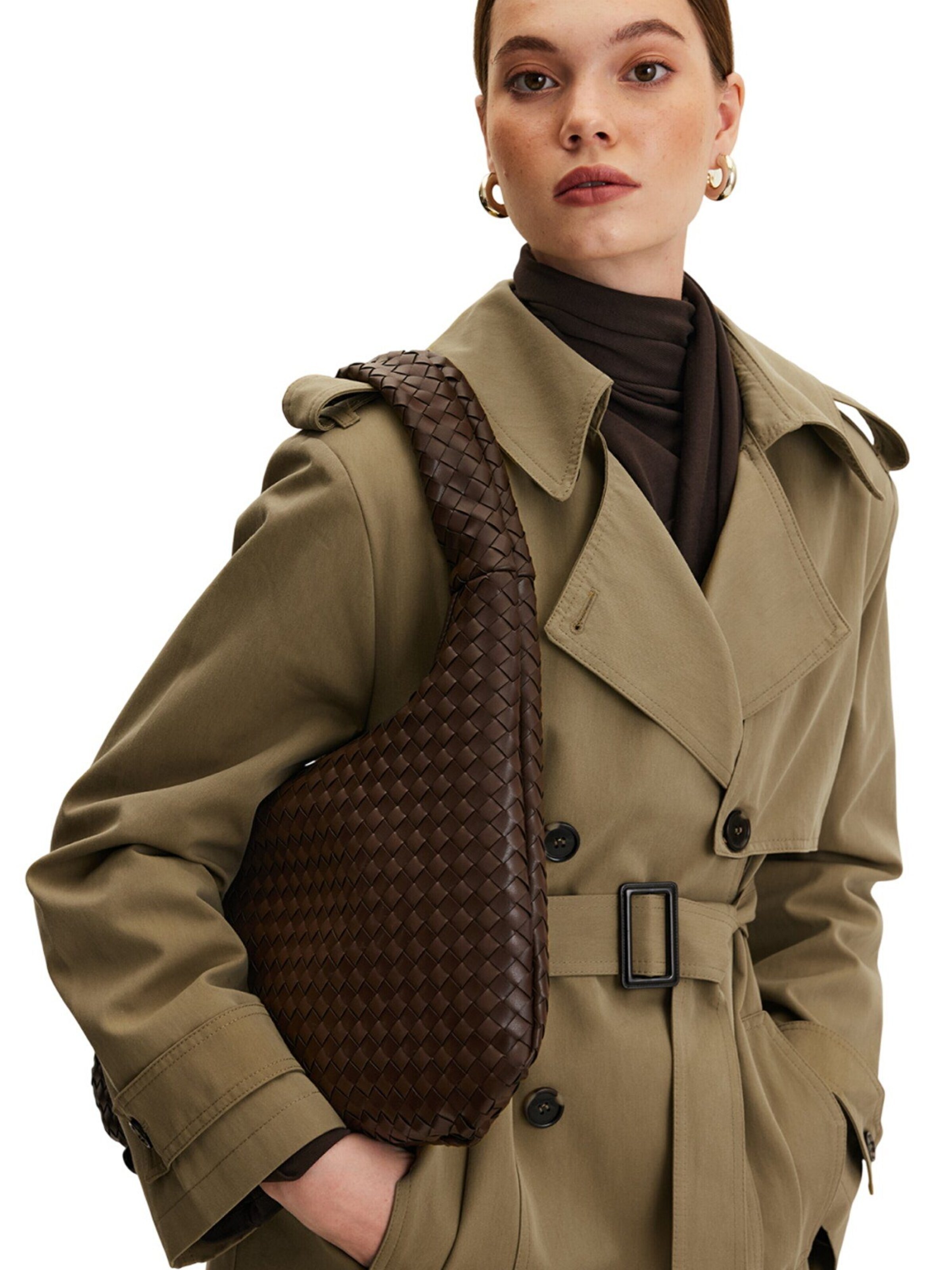 MANUKA Between-seasons coat in Green