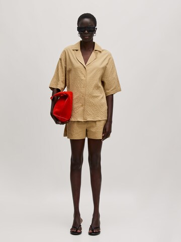 EDITED Bluse 'Chris' i beige
