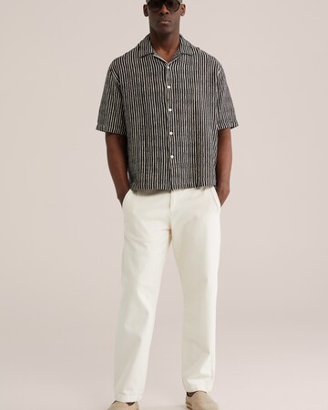 WE Fashion Comfort fit Button Up Shirt in Black