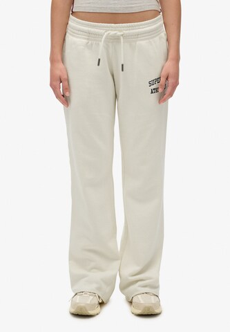 Superdry Loosefit Broek 'Athletic Essentials' in Wit: voorkant