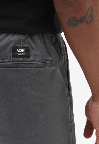 VANS Regular Hose 'RANGE SALT ' in Grau