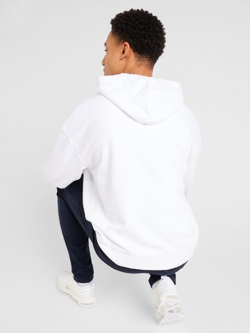 Sweat-shirt 'APAC EXCLUSIVE' HOLLISTER en blanc